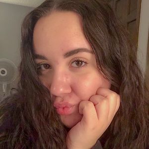 Meet your Posher, Breely